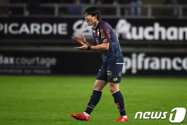  第戎防守反击战术奏效，客场爆冷掀翻前列球队